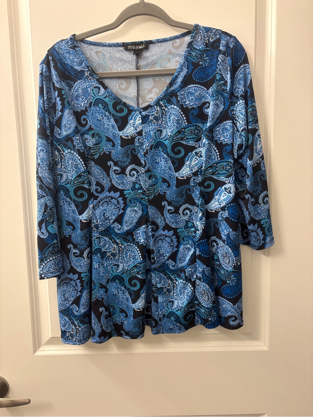 Roz & Ali Blue Paisley V-Neck Tunic
